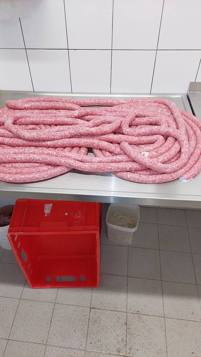 Bratwurst aus eigener Herstellung